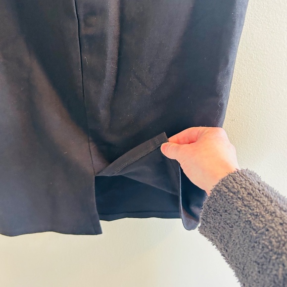 Bobeau Black Pencil Skirt Size Medium Slit Midi Stretch Solid Stretchy Work Job - Picture 7 of 8